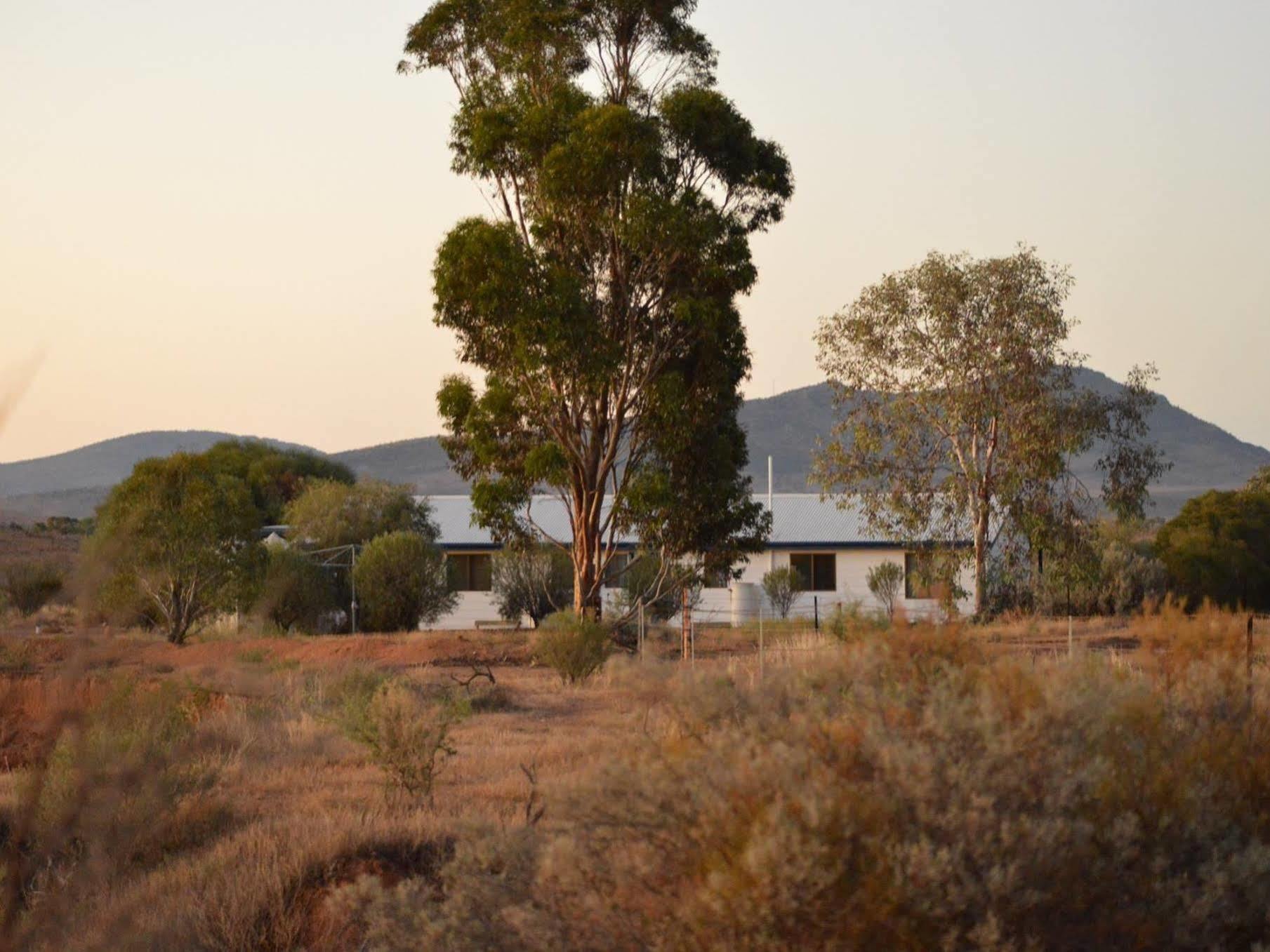 האוקר Windana Cottages מראה חיצוני תמונה